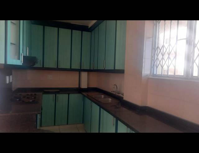 3 BEDROOM APARTMENT FOR SALE IN ISIPINGO BEACH